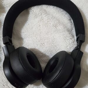 JBL Black Over-Ear Headphones